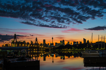 Fototapeta premium Sunrise with clouds over Sydney