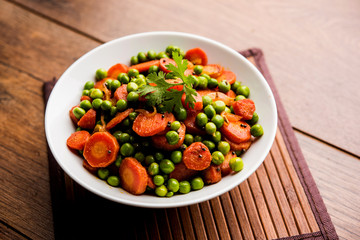 Carrot green peas sabzi / Gajar Mutter sabji