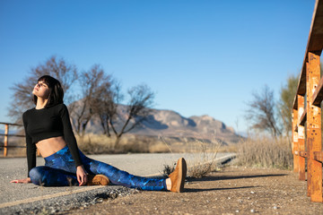 Fototapeta na wymiar Woman doing sport and relaxing outdoors