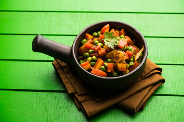 Carrot green peas sabzi / Gajar Mutter sabji