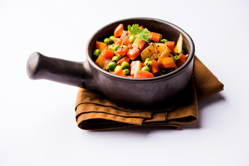 Carrot green peas sabzi / Gajar Mutter sabji