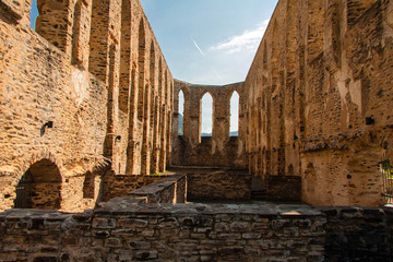 Innenansicht Ruine Kloster Stuben an der Mosel