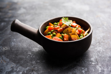 Carrot green peas sabzi / Gajar Mutter sabji