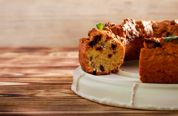 Date and nut orange ring cake