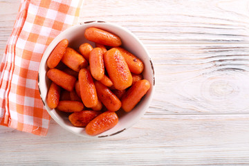 Glazed carrot in a bowl