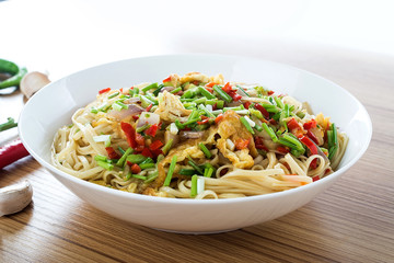 Chinese fried noodles