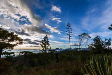 Obraz premium Paisagem natural na região da Serra da Mantiqueira, São Paulo, Brasil, com vista para a Pedra do Baú