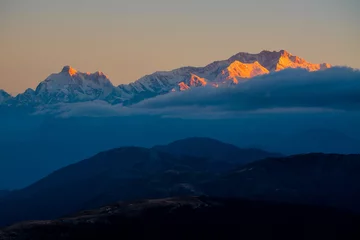 Photo sur Plexiglas Kangchenjunga Dramatic landscape Kangchenjunga mountain with colorful from sunlight at Sandakphu
