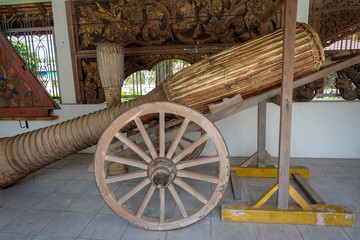 Antique long drum