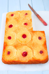 Verkehrter Ananaskuchen