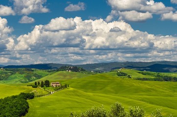 Bellissimo panorama delle Crete Senesi in Toscana, Italia