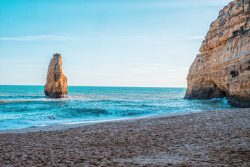 schöne Küste in Portugal Algarven Lagos Urlaub Sommerziel 2019