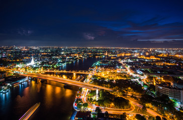 Fototapeta na wymiar Bangkok City Chao Phraya River
