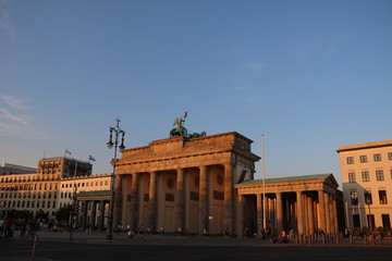 Naklejka premium Sunset at the Brandenburg Gate in Berlin, Germany