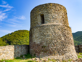 Naklejka premium Castle Ruins in Rytro in summer. Beskids Mountains, Poland.