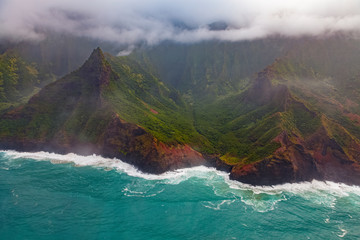 Fototapeta na wymiar Aerial Na Pali Coast, Hawaii 