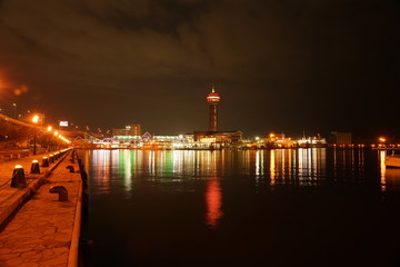 Obraz premium 福岡市 天神 ベイサイドエリア 夜景風景