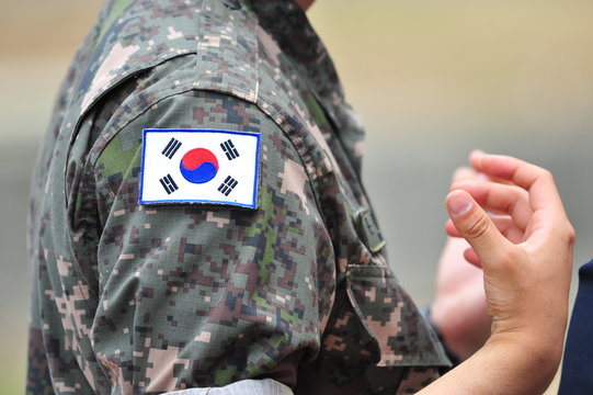 Republic Of Korea Army Soldier And Korean Flag Taegeukgi 