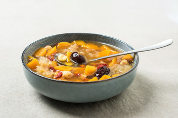 Autumn Health Dessert Soup / Tremella Lotus Seeds