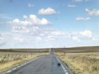 Fototapeta premium Rural road to Madrid, Spain