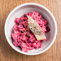 beetroot salad with herring
