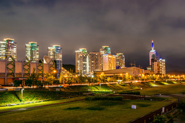 Fototapeta premium Daejeon's Gapcheon Stream and Cityscape, South Korea