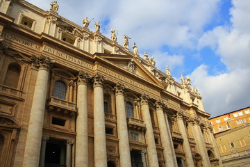 Fototapeta na wymiar St Peter's basilica in Vatican, Rome