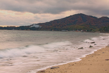 青木海岸というところです。夏になるとにぎわうところです。