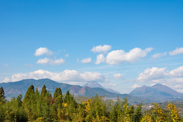 秋晴れの湯布院