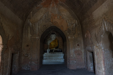 Fototapeta na wymiar The interior of South Guni Temple,Bagan, Myanmar