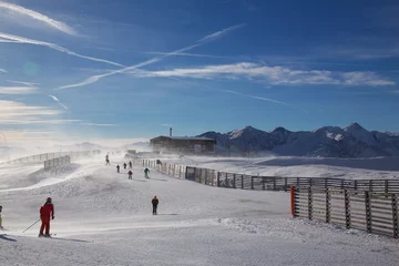 Fototapeten Aineck Gipfel im Winter © dola710