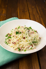 Low Carb Spaghetti-Carbonara aus Konjak-Nudeln