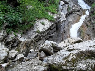 Der kleine Wasserfall