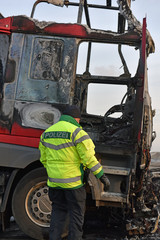 Steindörfel/Sachsen - LKW brennt nach Verkehrsunfall auf B6 aus