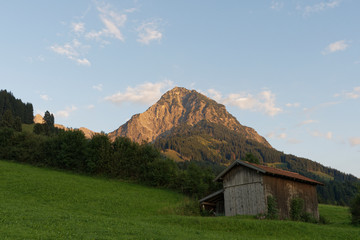 alte Scheune am Nebelhorn