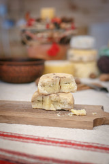 cheese, sliced, crumbly, cow cheese, sheep cheese