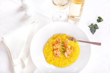 King prawns with saffron rice and zucchini - Paella Valenciana