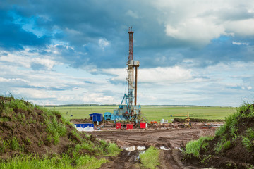 Drilling rig in oil field for drilled into subsurface in order to produced crude. Petroleum Industry