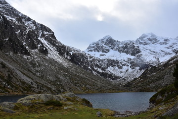 Le lac d'Estom