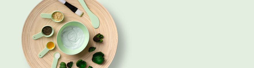 Homemade mask for the face or hair. Castor oil, essential oils, mustard, dry nettle leaves.