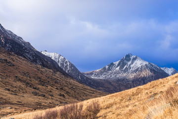 Obraz premium Goatfell Mountain on Isle of Arran Covered in Snow