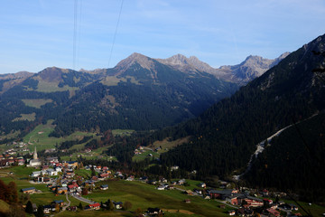 Fototapeta na wymiar Mittelberg - Kleinwalsertal - Vorarlberg 