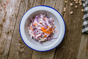 coleslaw salad with cabbage and carrots