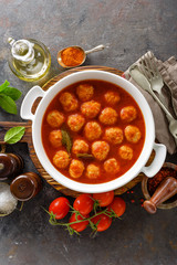Meatballs in tomato sauce
