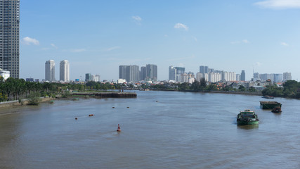 Naklejka premium river in the city