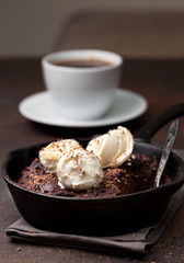 brownie with vanilla ice cream