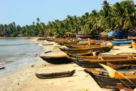 Fishing boats waiting for the tide