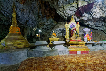 Obraz premium Hpa An, grotte Bayint Nyi Naung