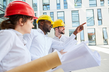 Business  Mann und Architekten Team
