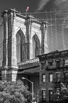 Fototapeta Close up of a pillar of the Brooklyn bridge, New York City, USA